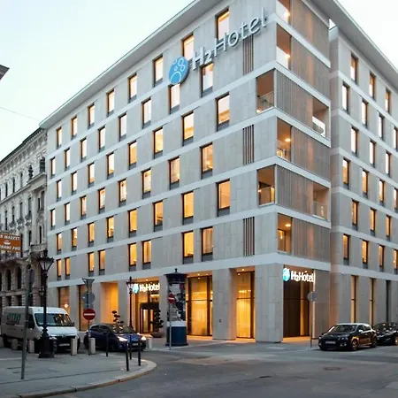 H2 Szálloda 3*