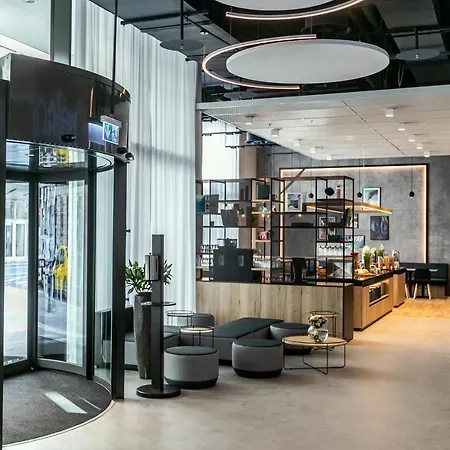 Danubius Hotel District V 3*