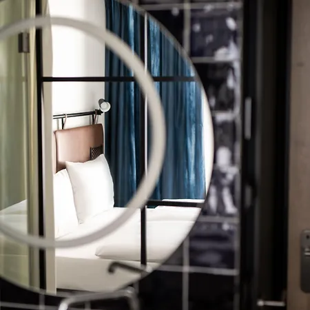 Hotel H2