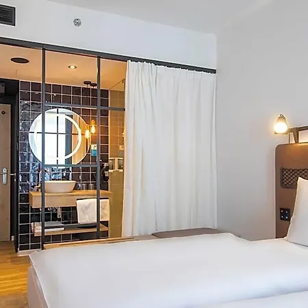 H2 Hotel 3*