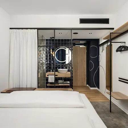 Danubius District V Hotel 3*