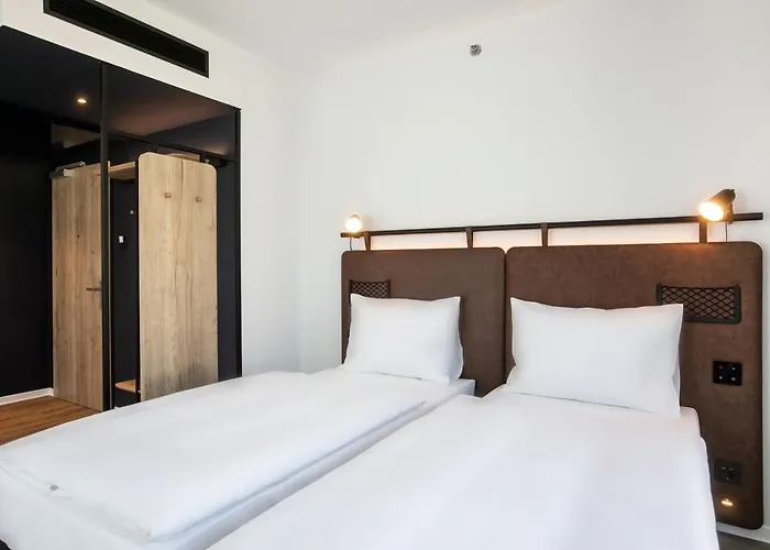H2 Hotel 3*