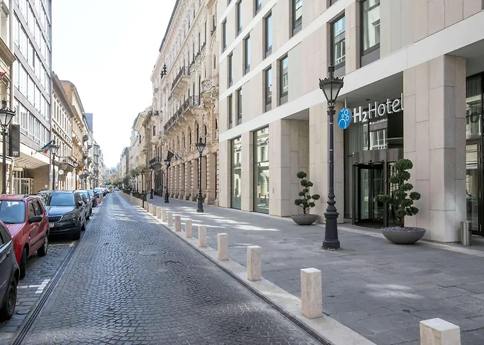 Ξενοδοχείο H2 3*