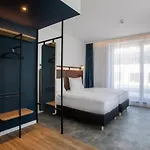 H2 Hotel 3*